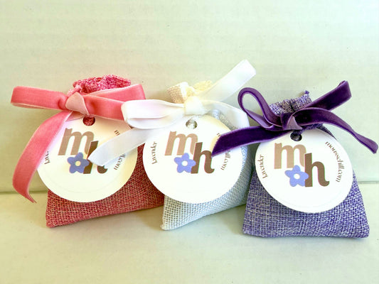 Lavender sachets in pink, white or purple with linen-look bag and velvet ribbon